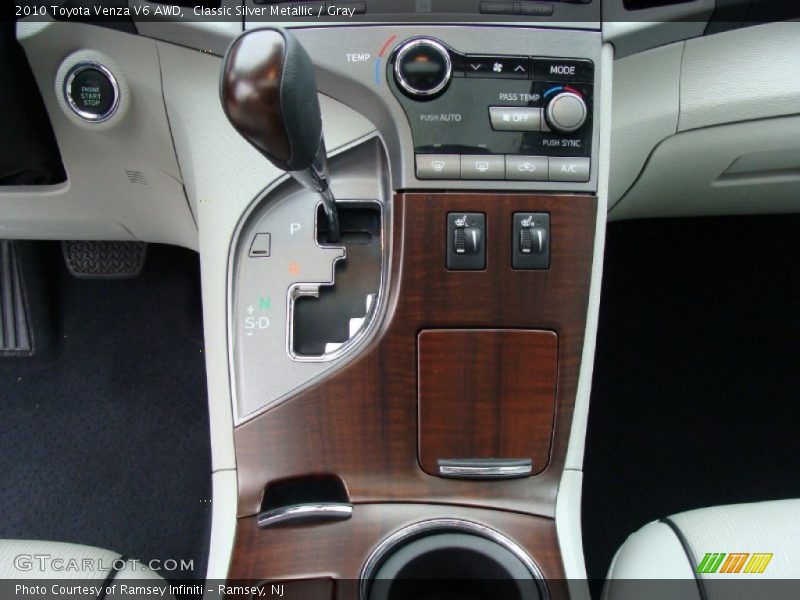 2010 Venza V6 AWD 6 Speed Automatic Shifter