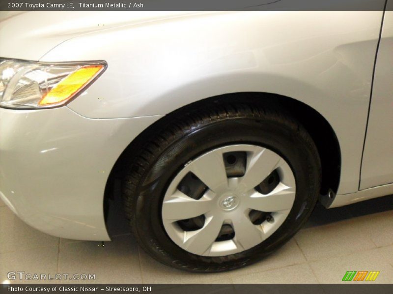 Titanium Metallic / Ash 2007 Toyota Camry LE