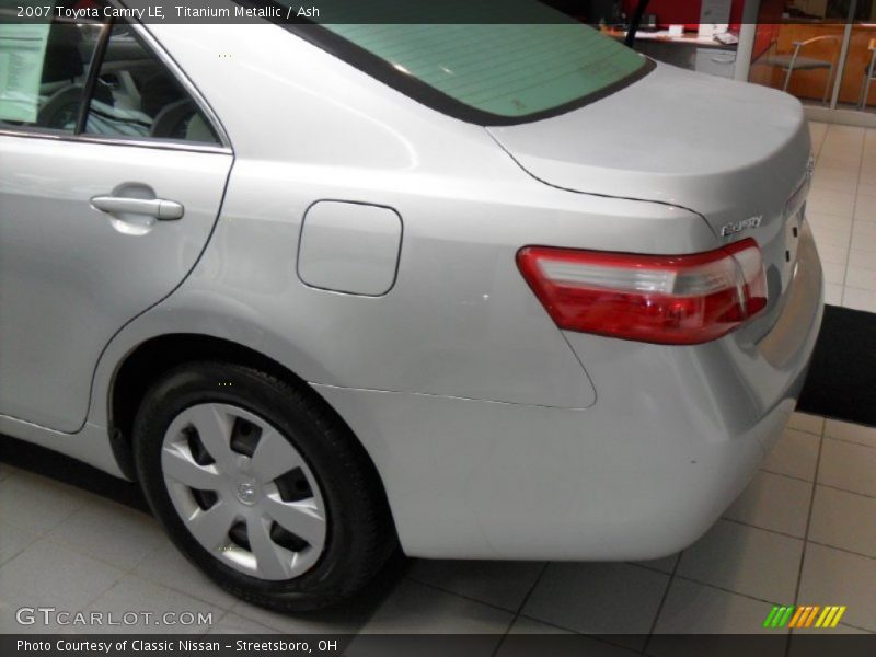 Titanium Metallic / Ash 2007 Toyota Camry LE