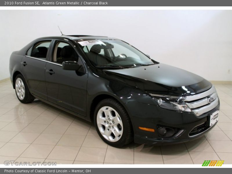 Atlantis Green Metallic / Charcoal Black 2010 Ford Fusion SE
