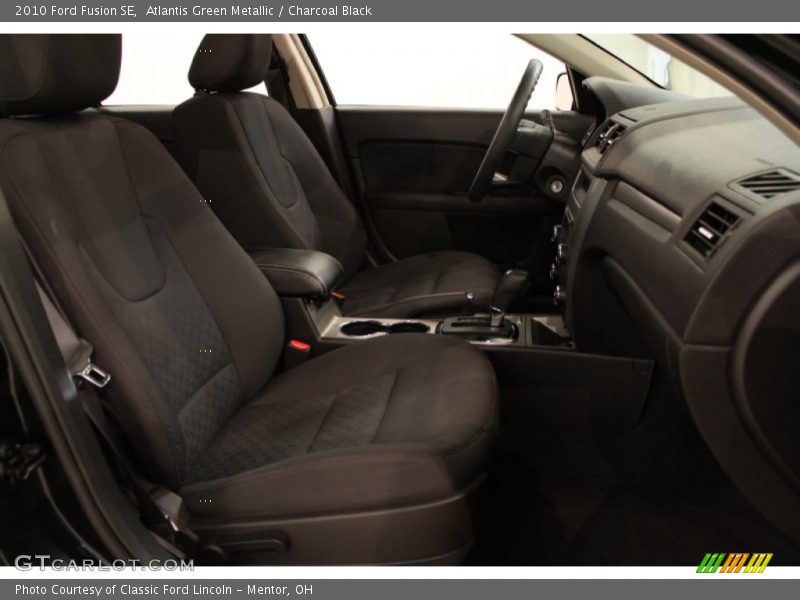 Atlantis Green Metallic / Charcoal Black 2010 Ford Fusion SE