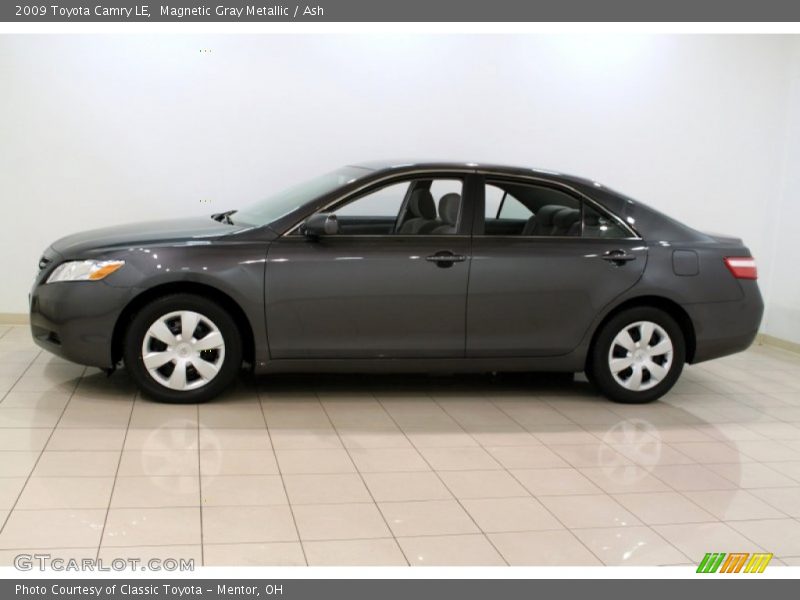 Magnetic Gray Metallic / Ash 2009 Toyota Camry LE
