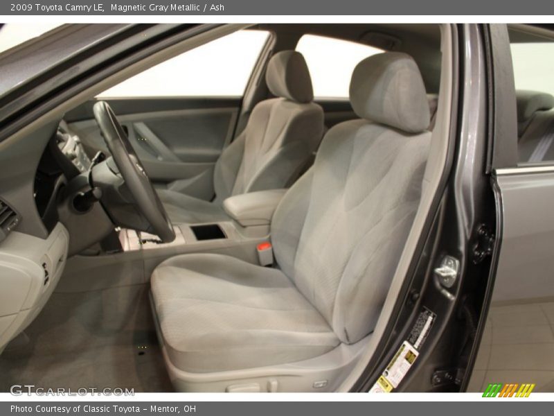 Magnetic Gray Metallic / Ash 2009 Toyota Camry LE