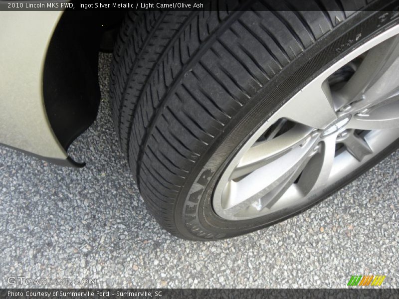 Ingot Silver Metallic / Light Camel/Olive Ash 2010 Lincoln MKS FWD