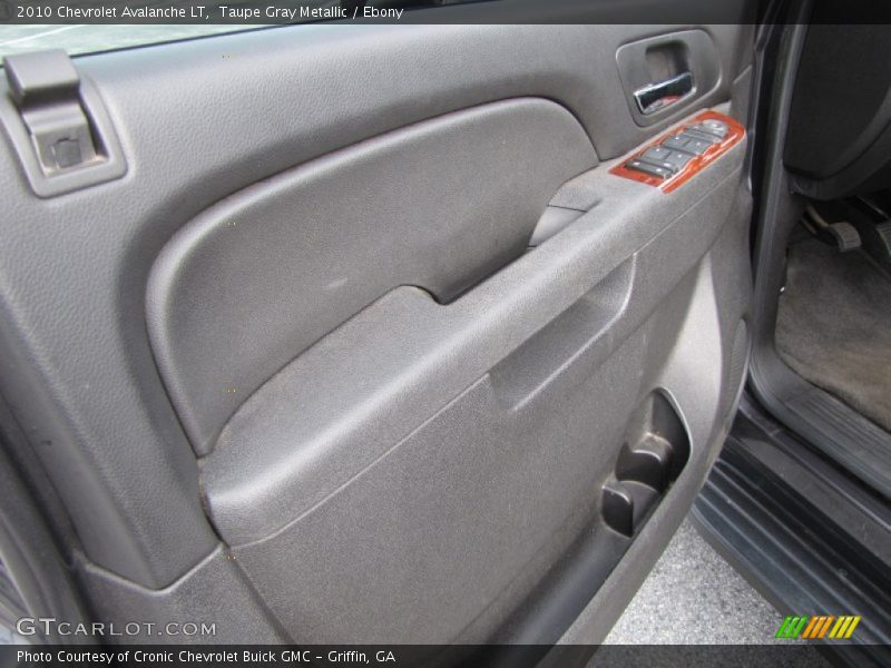 Taupe Gray Metallic / Ebony 2010 Chevrolet Avalanche LT