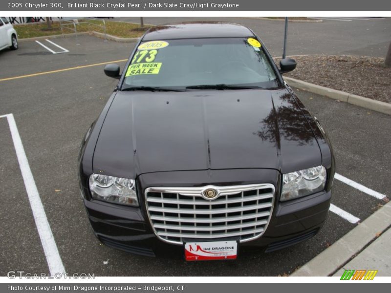Brilliant Black Crystal Pearl / Dark Slate Gray/Light Graystone 2005 Chrysler 300