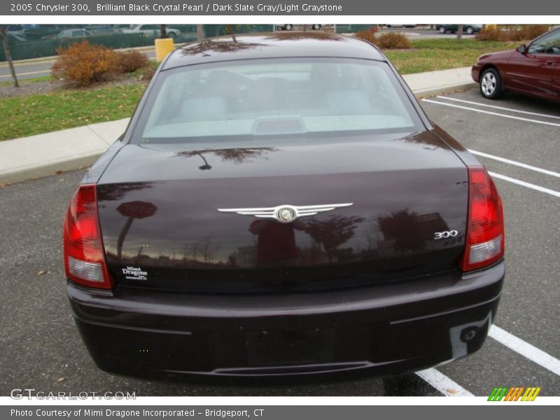 Brilliant Black Crystal Pearl / Dark Slate Gray/Light Graystone 2005 Chrysler 300