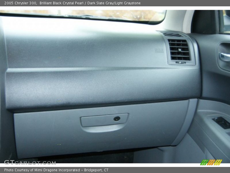 Brilliant Black Crystal Pearl / Dark Slate Gray/Light Graystone 2005 Chrysler 300