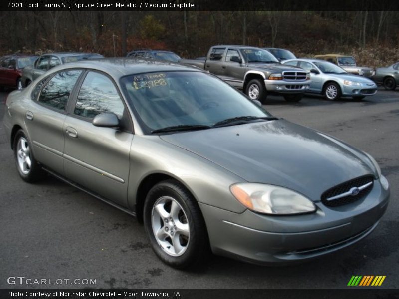 Front 3/4 View of 2001 Taurus SE