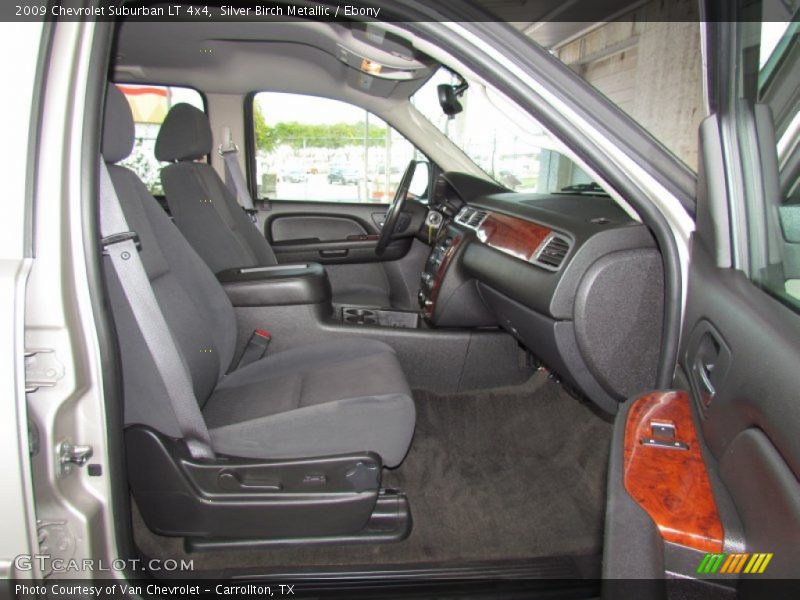 Silver Birch Metallic / Ebony 2009 Chevrolet Suburban LT 4x4