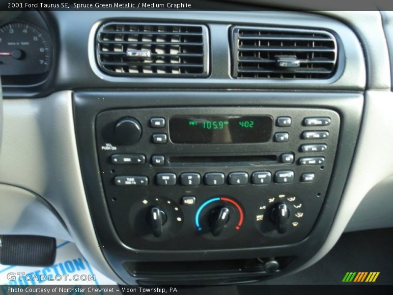 Spruce Green Metallic / Medium Graphite 2001 Ford Taurus SE