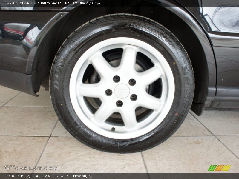  1999 A4 2.8 quattro Sedan Wheel