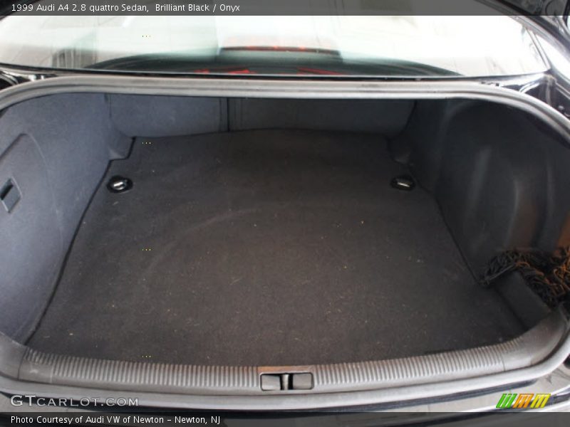  1999 A4 2.8 quattro Sedan Trunk