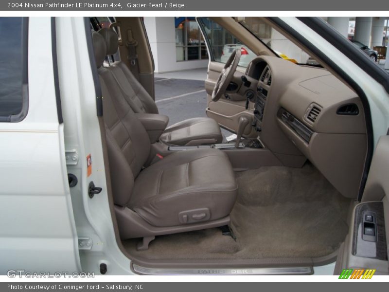 Glacier Pearl / Beige 2004 Nissan Pathfinder LE Platinum 4x4