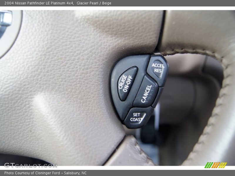 Glacier Pearl / Beige 2004 Nissan Pathfinder LE Platinum 4x4