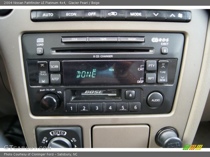 Controls of 2004 Pathfinder LE Platinum 4x4