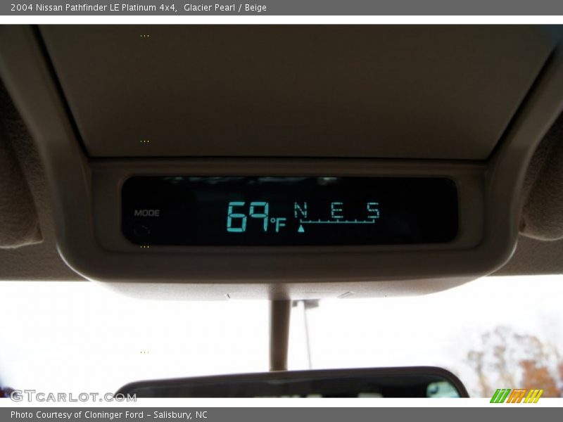 Glacier Pearl / Beige 2004 Nissan Pathfinder LE Platinum 4x4