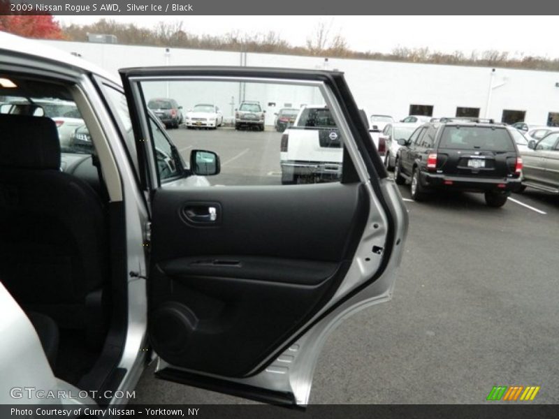 Silver Ice / Black 2009 Nissan Rogue S AWD
