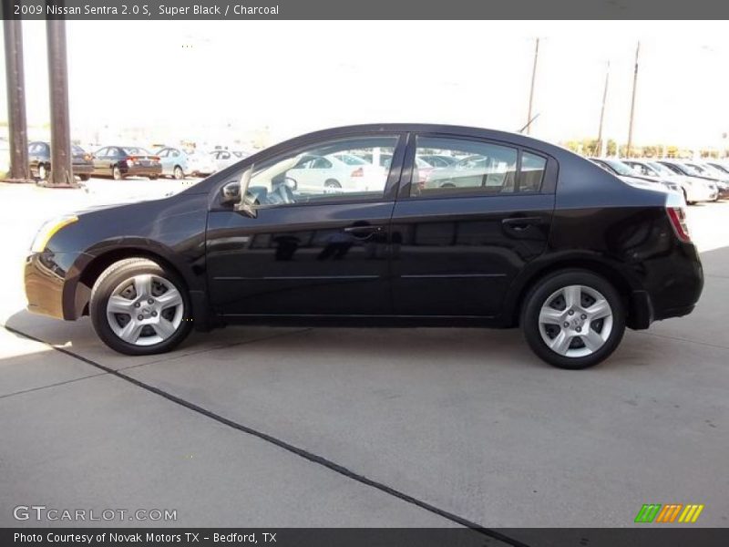 Super Black / Charcoal 2009 Nissan Sentra 2.0 S