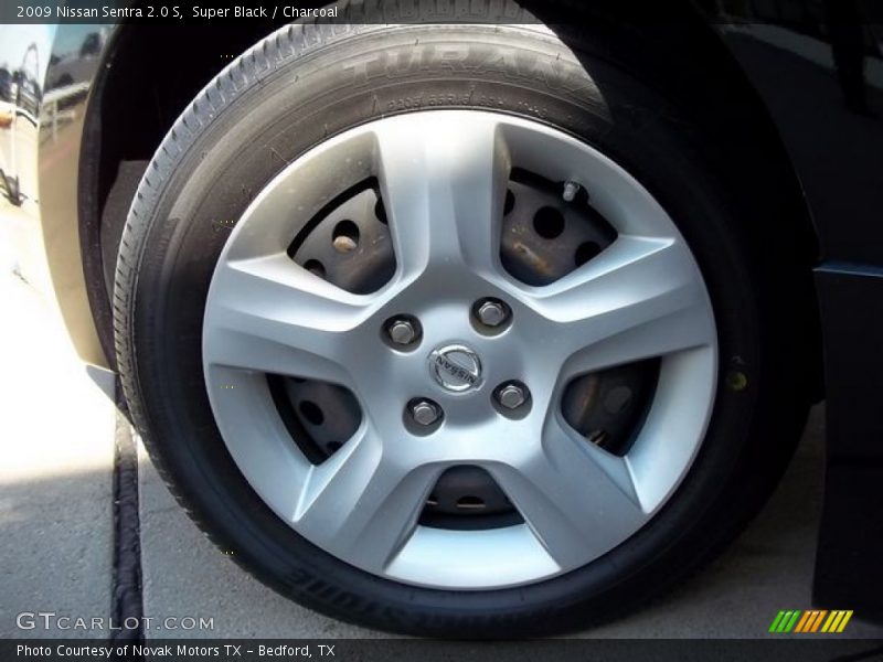 Super Black / Charcoal 2009 Nissan Sentra 2.0 S