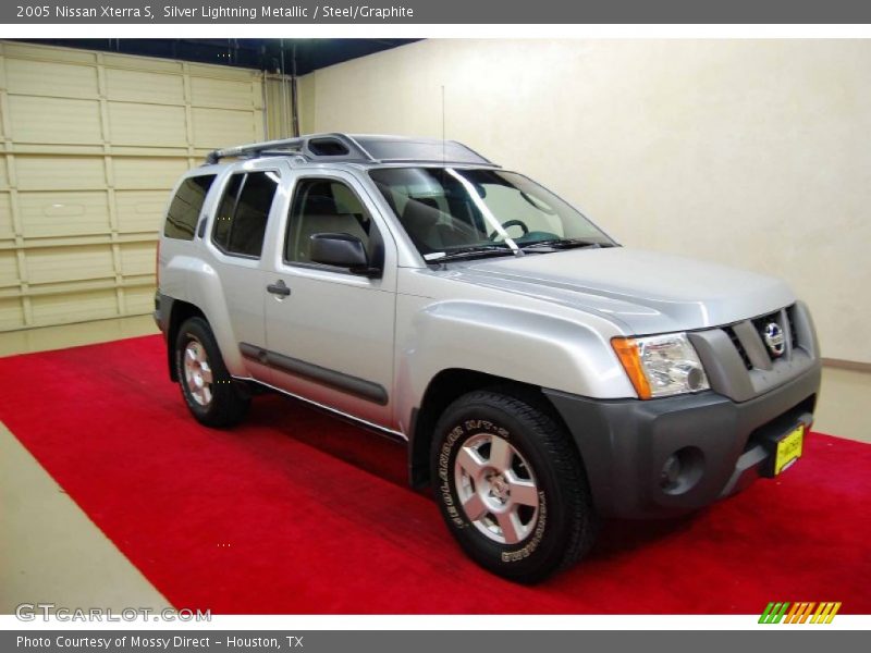 Silver Lightning Metallic / Steel/Graphite 2005 Nissan Xterra S