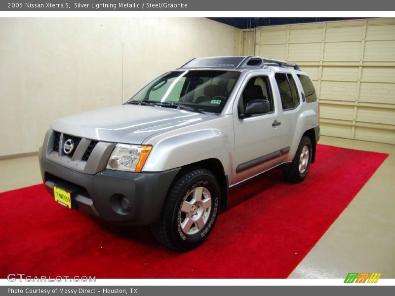 Silver Lightning Metallic / Steel/Graphite 2005 Nissan Xterra S