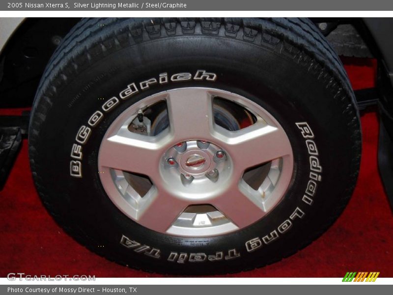  2005 Xterra S Wheel