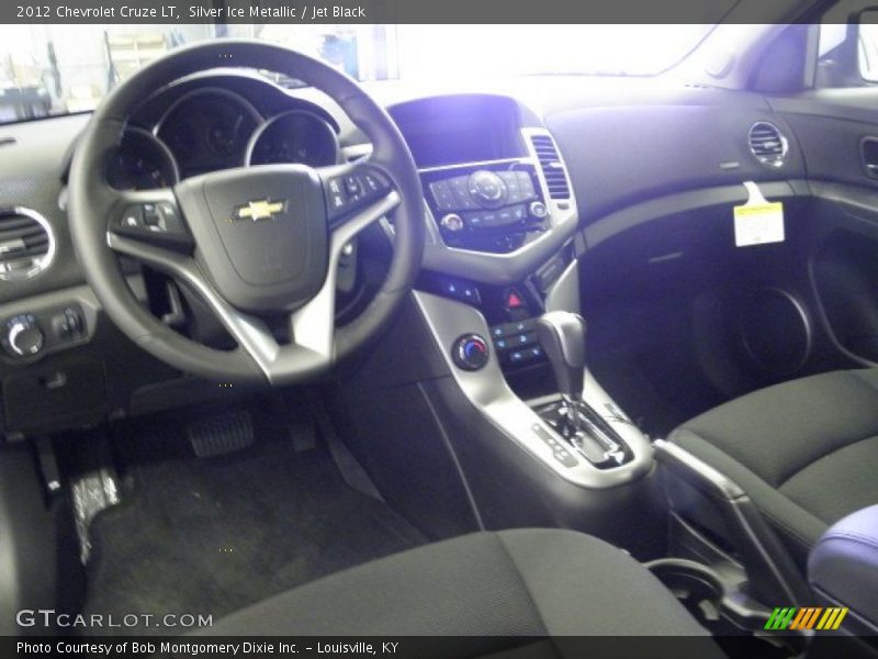 Silver Ice Metallic / Jet Black 2012 Chevrolet Cruze LT