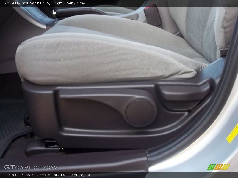Bright Silver / Gray 2009 Hyundai Sonata GLS