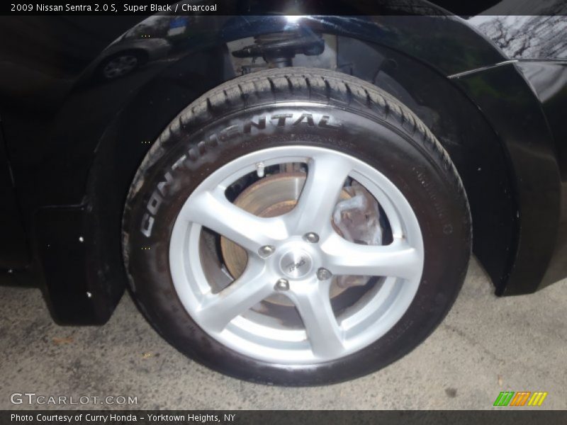 Super Black / Charcoal 2009 Nissan Sentra 2.0 S