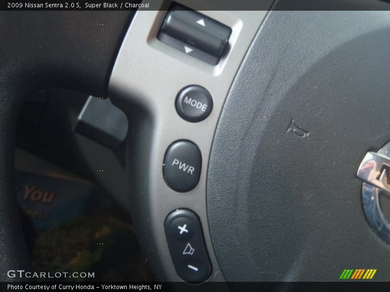 Super Black / Charcoal 2009 Nissan Sentra 2.0 S