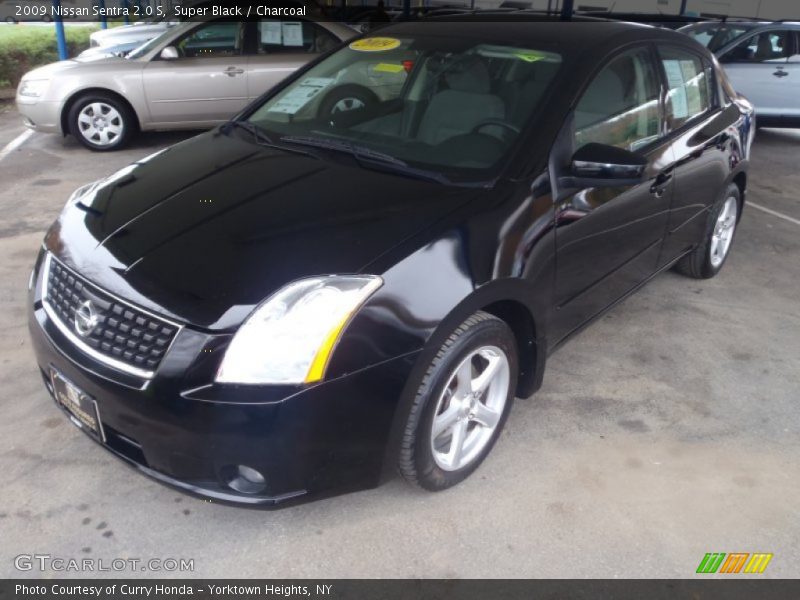 Super Black / Charcoal 2009 Nissan Sentra 2.0 S