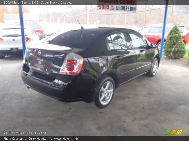 Super Black / Charcoal 2009 Nissan Sentra 2.0 S