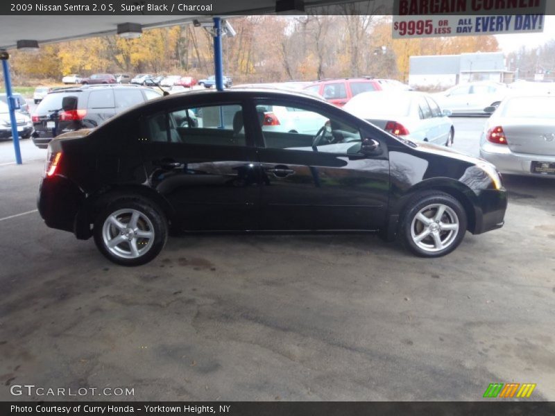 Super Black / Charcoal 2009 Nissan Sentra 2.0 S