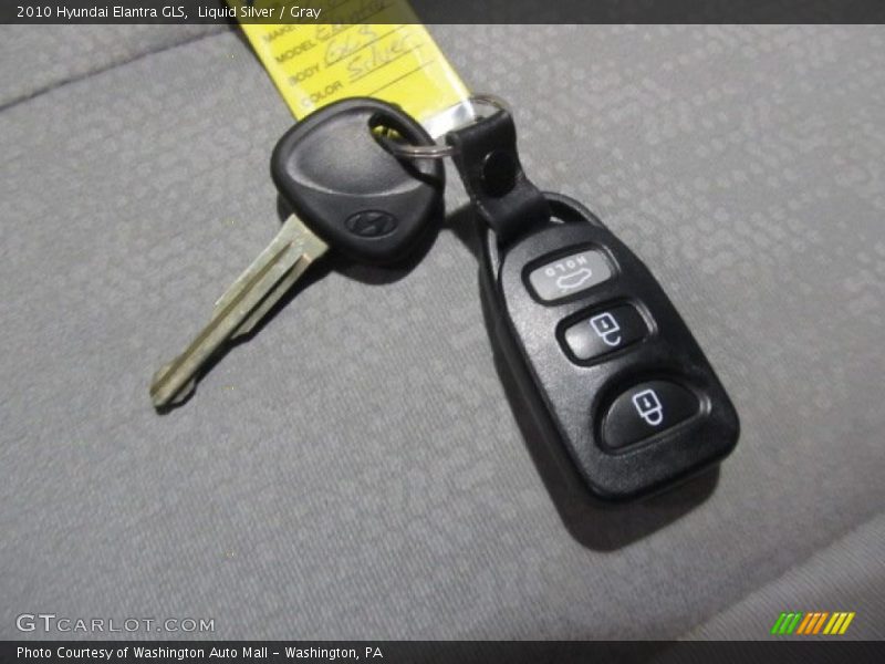 Liquid Silver / Gray 2010 Hyundai Elantra GLS