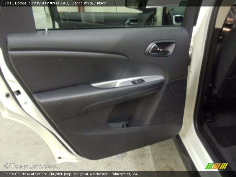 Bianco White / Black 2011 Dodge Journey Mainstreet AWD