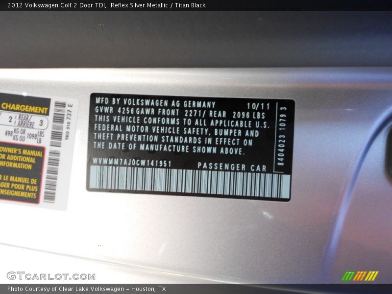 Reflex Silver Metallic / Titan Black 2012 Volkswagen Golf 2 Door TDI