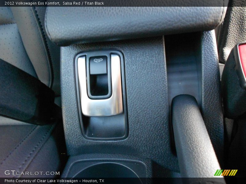Salsa Red / Titan Black 2012 Volkswagen Eos Komfort