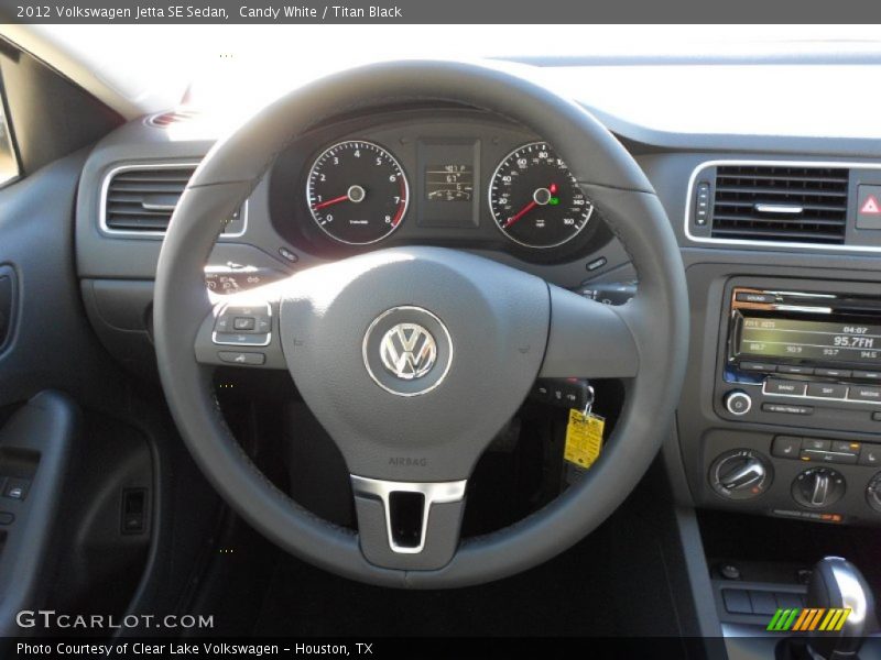 Candy White / Titan Black 2012 Volkswagen Jetta SE Sedan