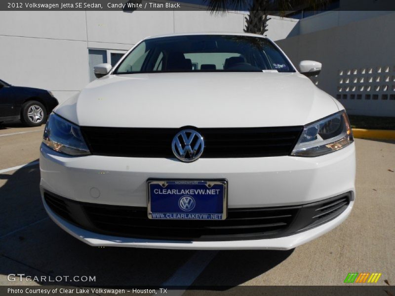 Candy White / Titan Black 2012 Volkswagen Jetta SE Sedan