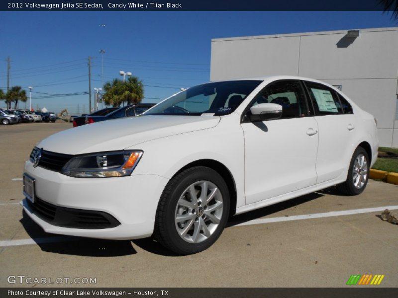 Candy White / Titan Black 2012 Volkswagen Jetta SE Sedan