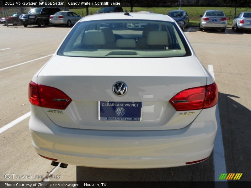 Candy White / Cornsilk Beige 2012 Volkswagen Jetta SE Sedan