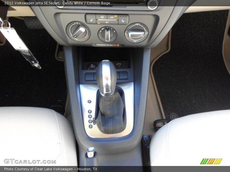 Candy White / Cornsilk Beige 2012 Volkswagen Jetta SE Sedan