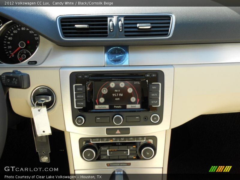 Candy White / Black/Cornsilk Beige 2012 Volkswagen CC Lux