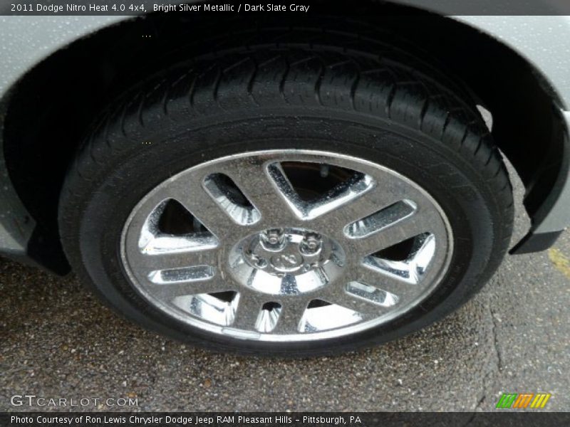 Bright Silver Metallic / Dark Slate Gray 2011 Dodge Nitro Heat 4.0 4x4