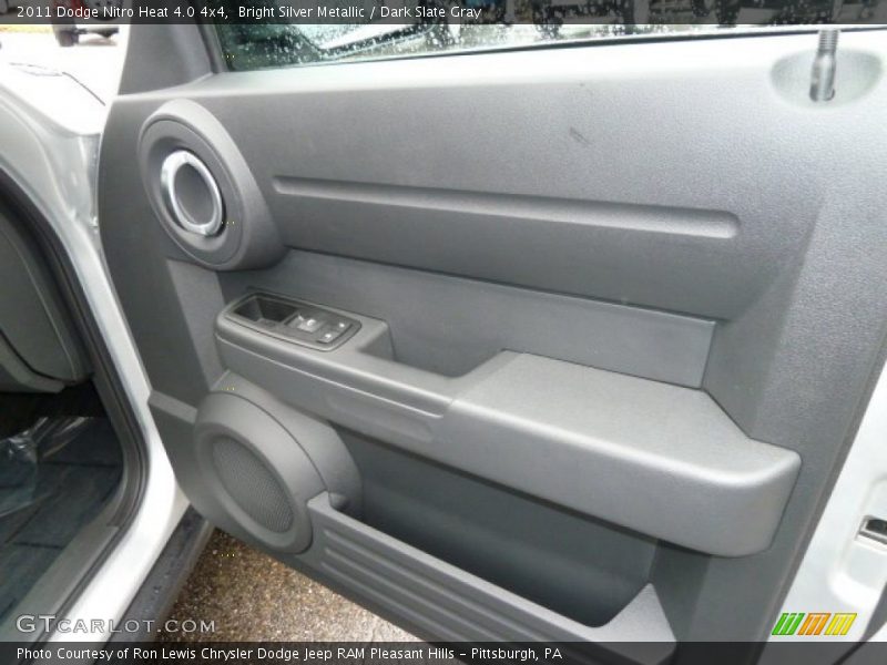 Bright Silver Metallic / Dark Slate Gray 2011 Dodge Nitro Heat 4.0 4x4