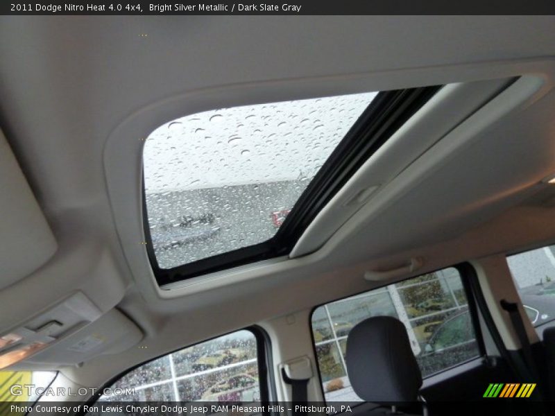 Bright Silver Metallic / Dark Slate Gray 2011 Dodge Nitro Heat 4.0 4x4