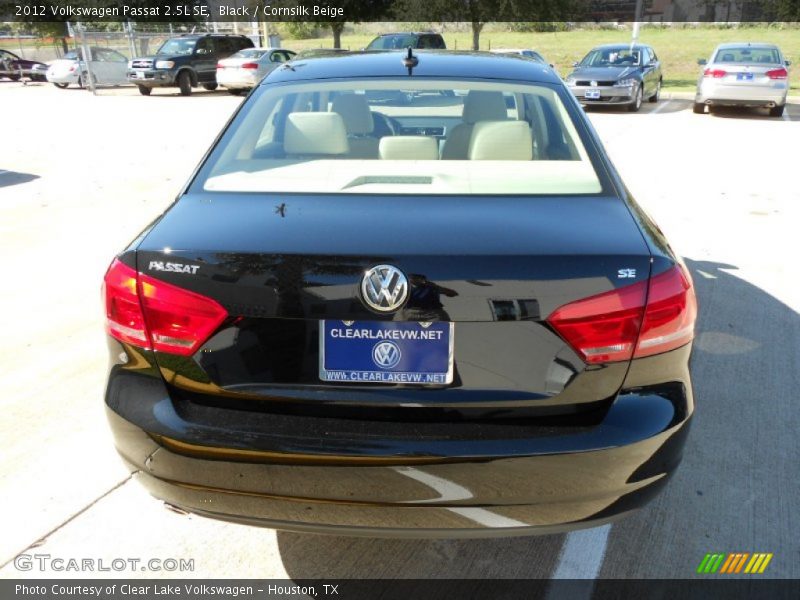 Black / Cornsilk Beige 2012 Volkswagen Passat 2.5L SE