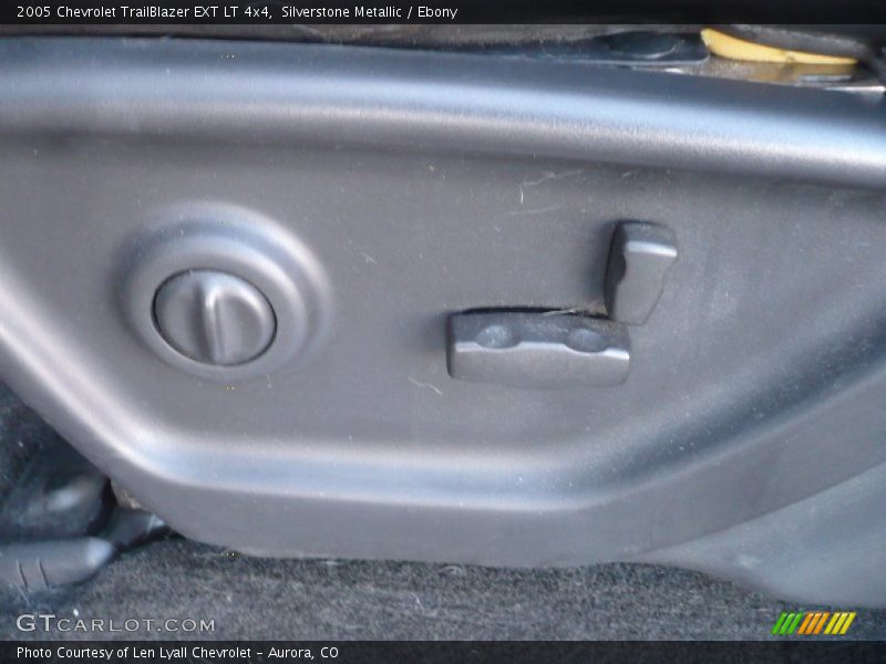 Silverstone Metallic / Ebony 2005 Chevrolet TrailBlazer EXT LT 4x4