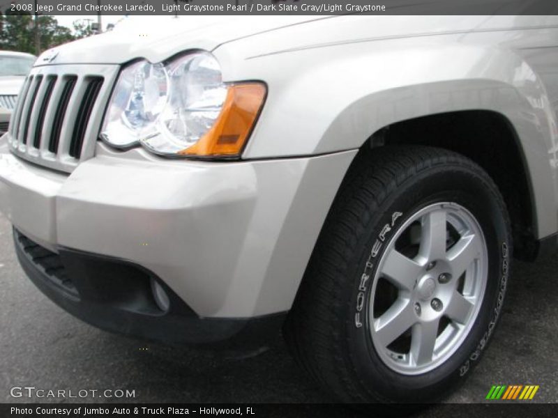 Light Graystone Pearl / Dark Slate Gray/Light Graystone 2008 Jeep Grand Cherokee Laredo